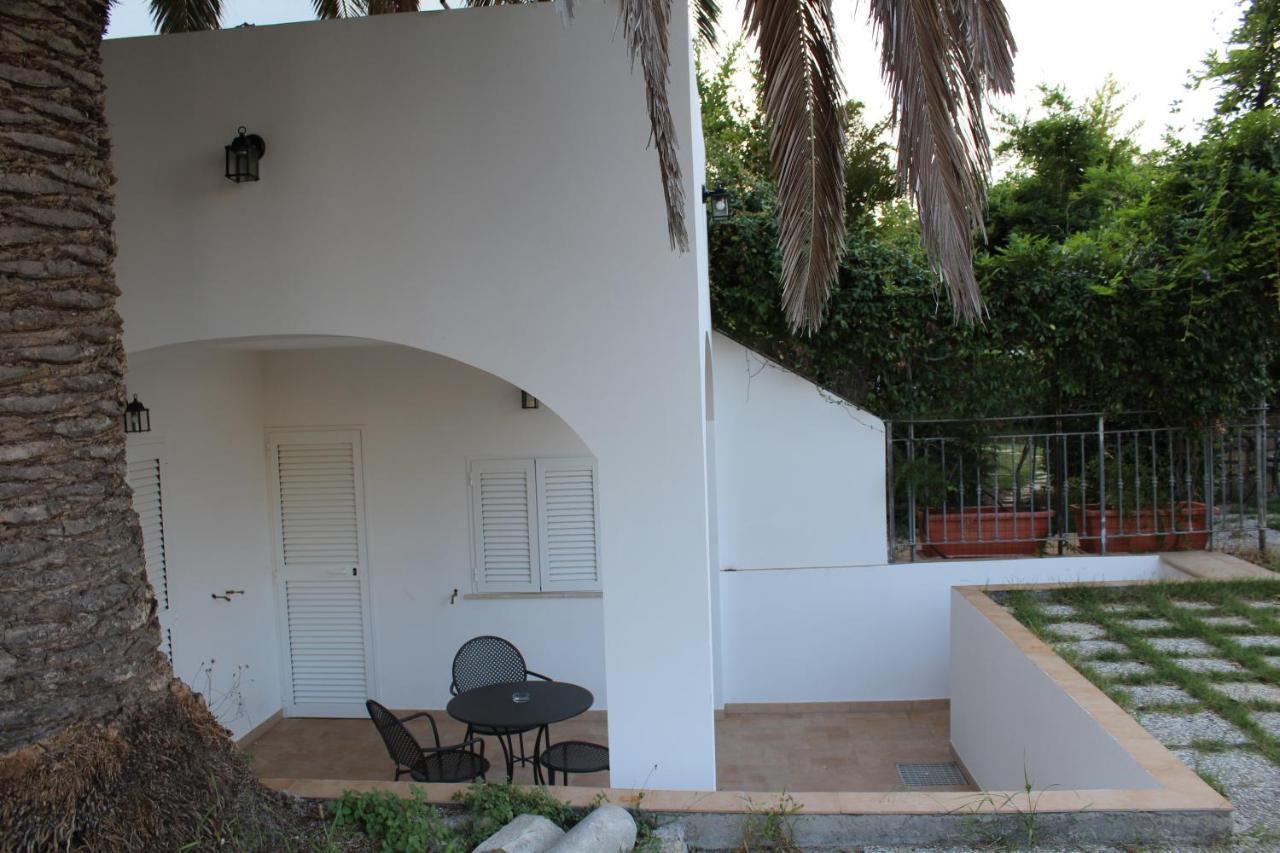 Agenzia Isotur Villa Olimpia Ponza Exterior photo